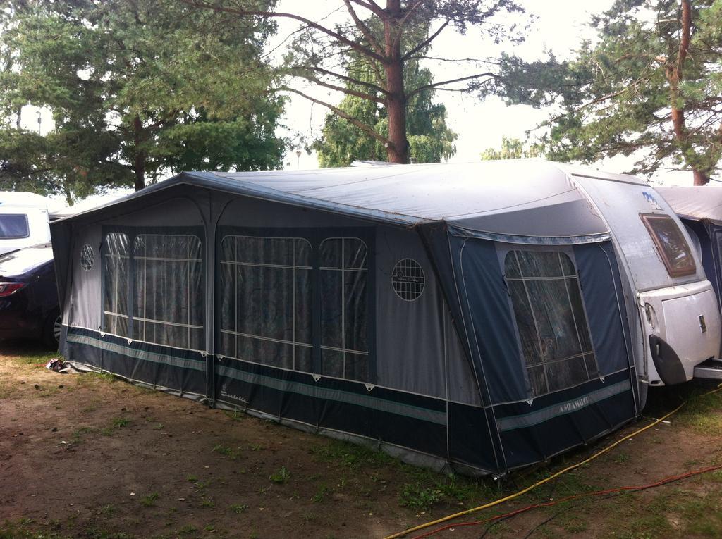 Nowoczesne Przyczepy Kempingowe Chalupy Royal-Camp Εξωτερικό φωτογραφία