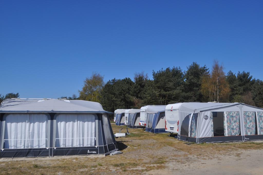Nowoczesne Przyczepy Kempingowe Chalupy Royal-Camp Εξωτερικό φωτογραφία