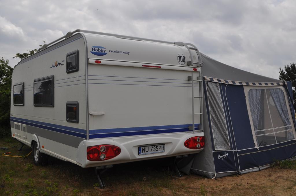 Nowoczesne Przyczepy Kempingowe Chalupy Royal-Camp Εξωτερικό φωτογραφία